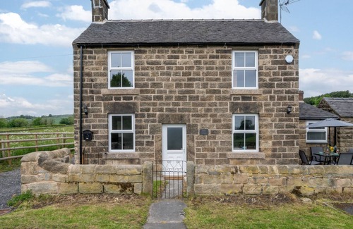 Crich House | Beau Cottage - Two Bedroom House, Sleeps 3