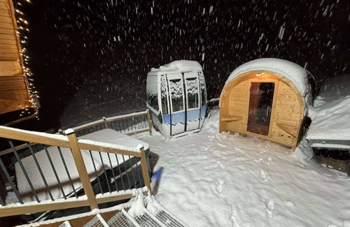 Le Bettaix Ski Chalet | Beautiful chalet Snow Star in the 3 Valleys