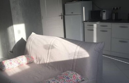 Bordeaux Apartment | Beau Studio Calme Avec Jardinet