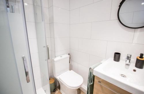 Beziers City Centre Apartment | Beau Studio Climatisé 'Alma 3' - Wifi Fibre - Netflix