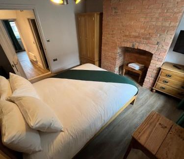 Newark Hotel | Beaumond Cross Inn