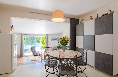 Saint-Cezaire-sur-Siagne Villa | Beautiful private villa for 4 guests with WIFI, private pool, TV and terrace