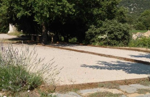 Saint-Mathieu-de-Treviers House | Beautiful southern house with exceptional swimming pool 18 km north of Montpellier