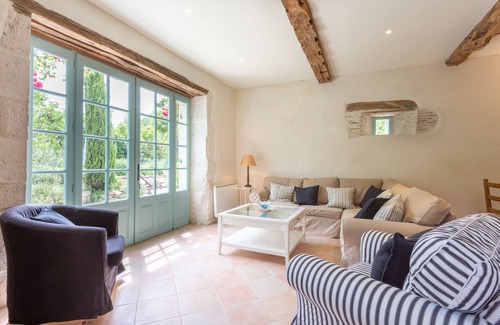 Saint-Aubin-de-Cadelech House | Beautiful guesthouse set in 100 acre estate with heated pool and tennis court