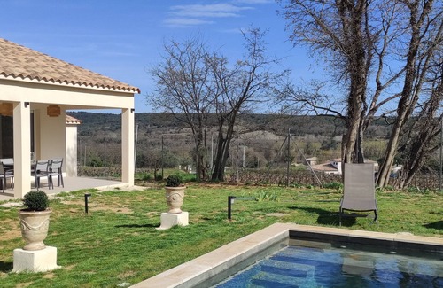 Saint-Marcel-de-Careiret House | Beautiful villa between Avigon and Uzès.
