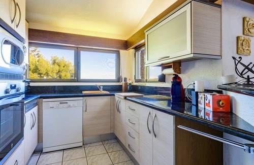 Oropesa del Mar Villa | Beautiful apartment in villa for 4 guests with WIFI, pool, A/C, TV and terrace