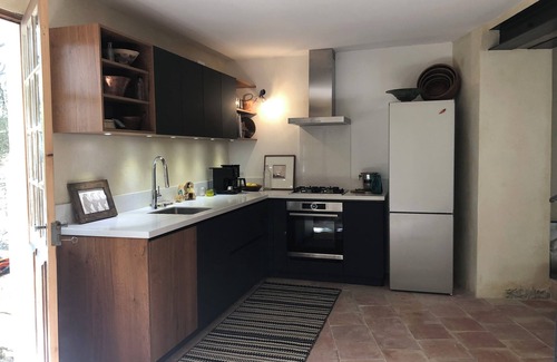 Avignon House | Beautiful 16c home with stunning views of palais des Pape, private terrace.