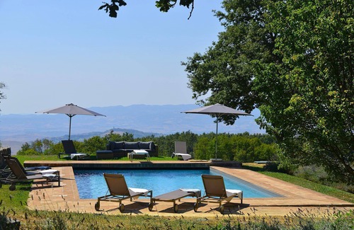 San Casciano dei Bagni Villa | Beautiful private villa for 10 guests with WIFI, private pool, TV, patio and panoramic view