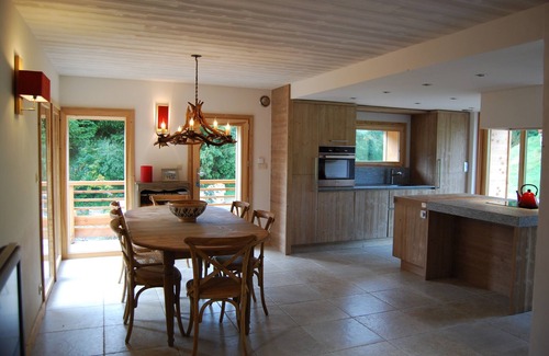 Les Contamines-Montjoie Ski Chalet | Beautifully Renovated Chalet, Close to Lifts and Summer Park. Ski home