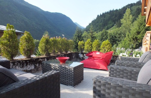 Les Contamines-Montjoie Ski Chalet | Beautifully Renovated Chalet, Close to Lifts and Summer Park. Ski home