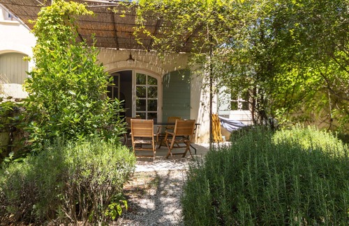 Maussane Villa | Beautiful private villa for 8 guests with private pool, WIFI, TV, patio and pets allowed