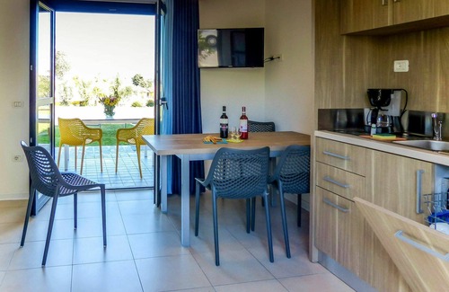 Cavalcaselle Apartment | Beautiful apartment for 6 people with WIFI, pool, A/C, TV and terrace