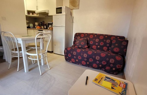 Mimizan Apartment | Beautiful 1 * apartment for 4 to 5 people a few steps from the current and the beach of Mimizan!