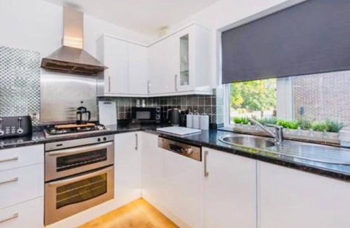 York Apartment | Beautiful 1-Bed Apartment in York near Gym