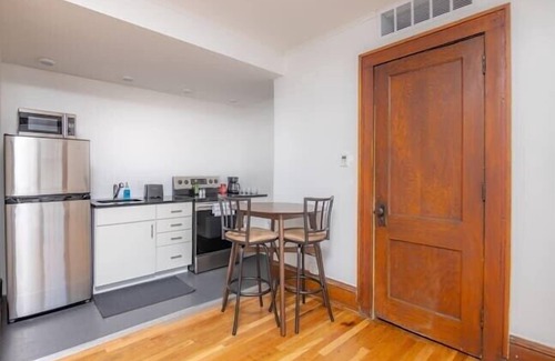 Sherman Hill Apartment | Beautiful 1 Bed Apt Close to Hospitals!