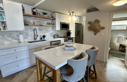 Islamorada Condo | Beautiful 1 bedroom apartment with stunning open water view Apt 317