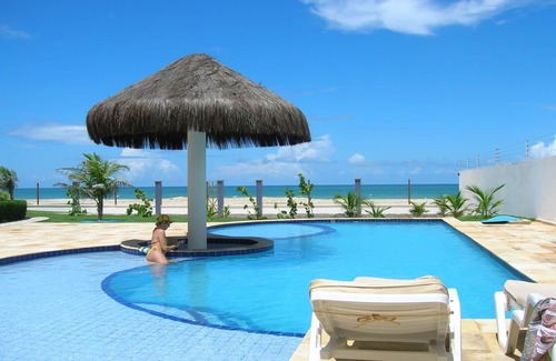 Taiba Condo | Beautiful 1 Bedroom Beachfront Condo on Taiba Beach