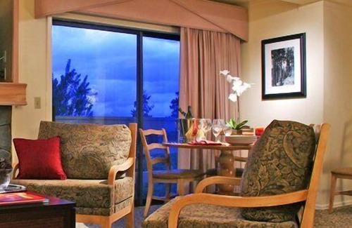 Lower Kingsbury Apartment | Beautiful 1 bedroom unit at resort, sleeps 4