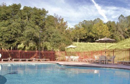 Altaville Apartment | Beautiful 1 bedroom unit at resort, sleeps 4