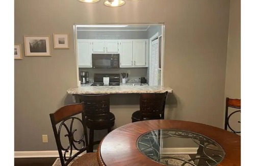 Huntsville Condo | Beautiful 1-Bedroom Condo with Sleeper Sofa