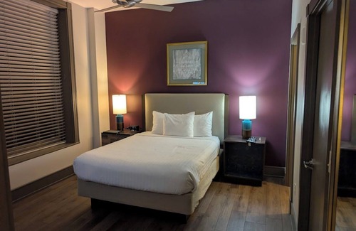 French Quarter Resort | Beautiful 1 Bedroom Signature In NOLA Walking Distance to Bourbon Street