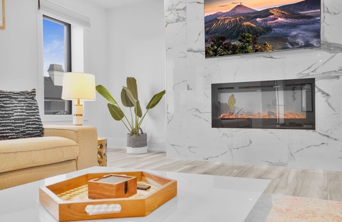 St. Davids Apartment | Beautiful 1BR Loft w Parking!