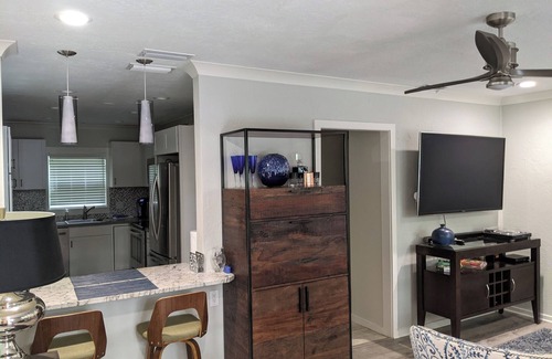 St. Petersburg - Clearwater House | Beautiful 1930s bungalow with lots of charm, Great place to relax.