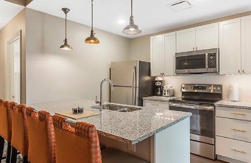 Cannonborough Elliotborough Resort | Beautiful 1Bedroom Resort in the heart of Downtown, Charleston!