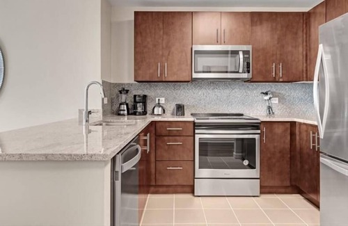 Hudson Exchange Apartment | Beautiful 1BR | Business Center | Jersey City by GLS