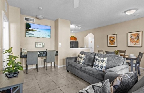 Kissimmee Condo | Beautiful 1st Floor Condo in Gated Cane Island, Close to Parks