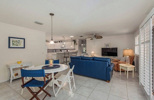 Sunset Pointe House | Beautiful 2/2 Patio Villa in Sabal Chase with golf cart-pet friendly