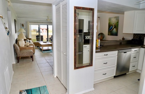 Breakers Apartment | Beautiful 2 BD/ 2 BA steps away from the beach in Ormond Beach, FL