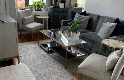 Bedford-Stuyvesant Apartment | Beautiful 2-bdrm apartment in lovely Bklyn- Clinton Hills with WiFi, util. incl.