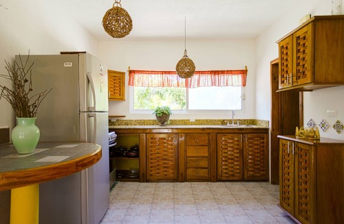 Playa del Secreto Villa | Beautiful 2 Bdrs. Casa Angelica, Pool & Beach Wi-Fi, sleeps 6