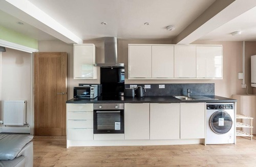 Egremont House | Beautiful 2-bed House in Egremont Milo's Place