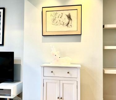 Ixelles Apartment | Beautiful 2 bedroom familiar luxury apartment