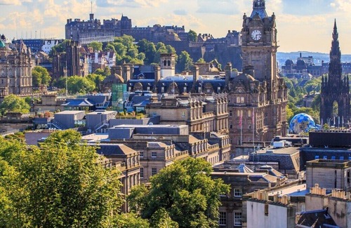 Muirhouse House | Beautiful 2 Bedroom House - Edinburgh