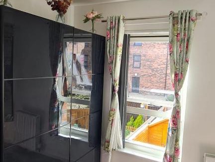 Muirhouse House | Beautiful 2 Bedroom House in Edinburgh
