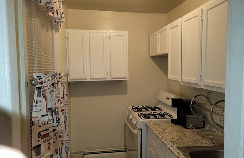 Bridgeport House | Beautiful 2 bedroom apartment in prime location of Bridgeport Connecticutn