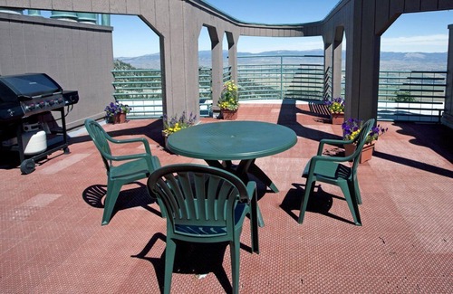 Lower Kingsbury Apartment | Beautiful 2 bedroom vacation home, sleeps 6