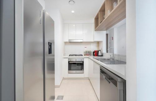 Za'abeel 2 Apartment | Beautiful 2-BR Flat in Downtown Luxury City Living at Its Best