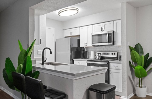 University Hills and Windsor Park Apartment | Beautiful 2BD/2BA in University Hills 6043