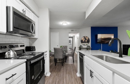 University Hills and Windsor Park Apartment | Beautiful 2BD/2BA in University Hills 4863