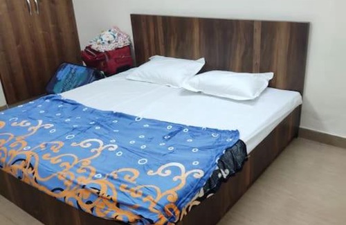 Vrindavan Apartment | Beautiful 2bhk Appartment Near Famous Temples