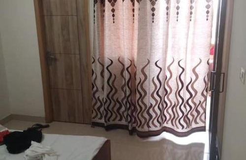 Vrindavan Apartment | Beautiful 2bhk Appartment Near Famous Temples