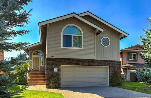 Tahoe Keys House | Beautiful 3-Bedroom House in South Lake Tahoe with AC & Lake Access