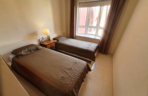Los Alcazares Apartment | Beautiful 3 bed, 2 bathroom apt., pool view, AC, Smart-TV, 600 MB WiFi, 3 pools