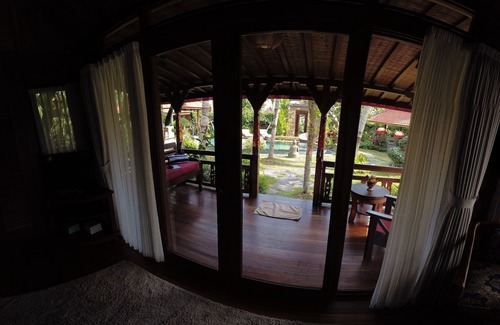 Sayan Villa | Beautiful 3 bed rooms private villa 1500m2