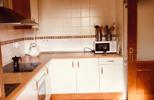 Costa Esuri House | Beautiful 3 bed townhouse in Andalucia ideal for families, golf. Shared Pool.
