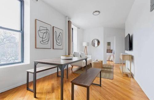 East Harlem Apartment | Beautiful 3-Bedroom, 2-Bath Apartment in NYC